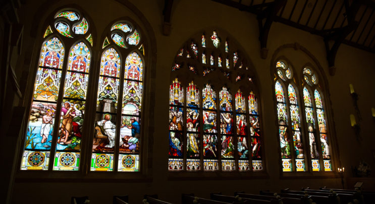 ステンドグラス美術館でのウェディング