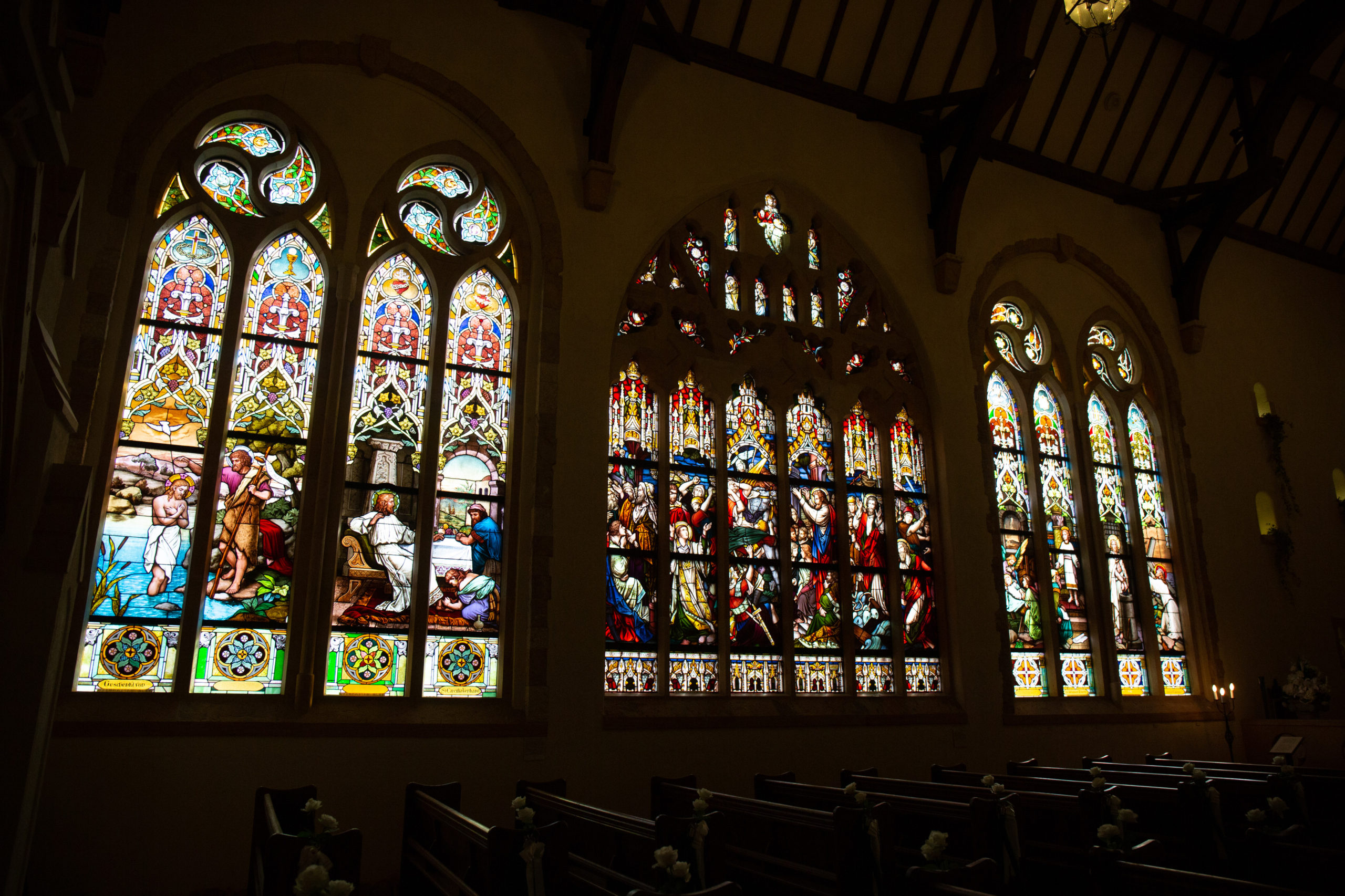 ステンドグラス美術館でのウェディング