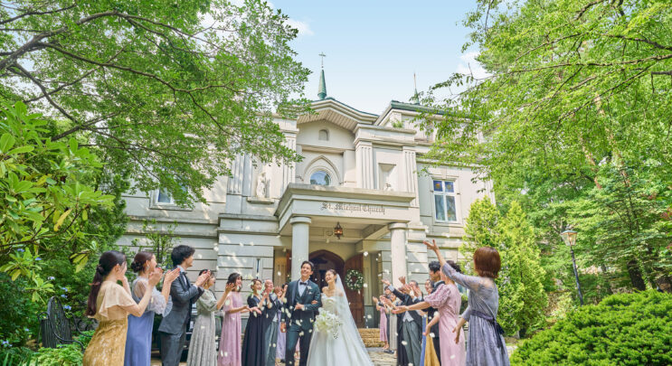 【ギフトカード5,000円付】✻結婚式のイメージができる✻ステンドグラス輝く教会&会場見学フェア